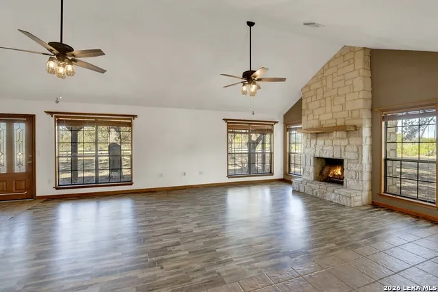 386 County Road 763 Devine, TX 78016