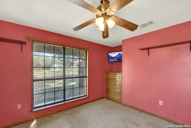 386 County Road 763 Devine, TX 78016