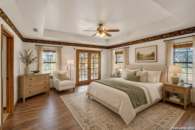 386 County Road 763 Devine, TX 78016