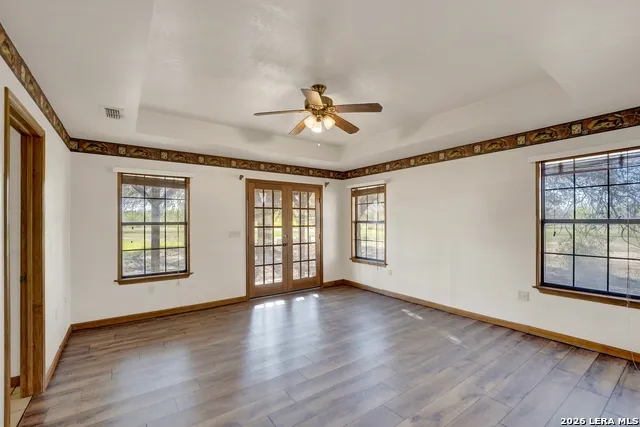 386 County Road 763 Devine, TX 78016