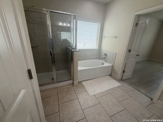 9043 INDIGO LK San Antonio, TX 78245
