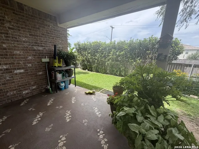 9043 INDIGO LK San Antonio, TX 78245