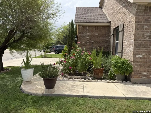 9043 INDIGO LK San Antonio, TX 78245
