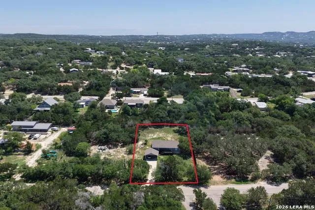 723 hancock Canyon Lake, TX 78133