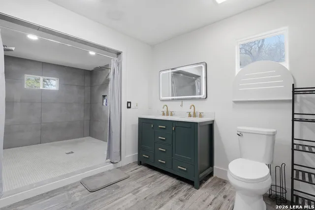 297 Rust Ranch Blanco, TX 78606