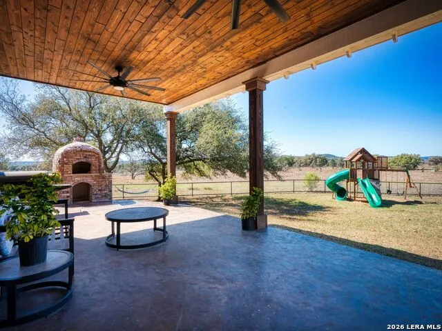 676 Highgate Dr Bandera, TX 78003