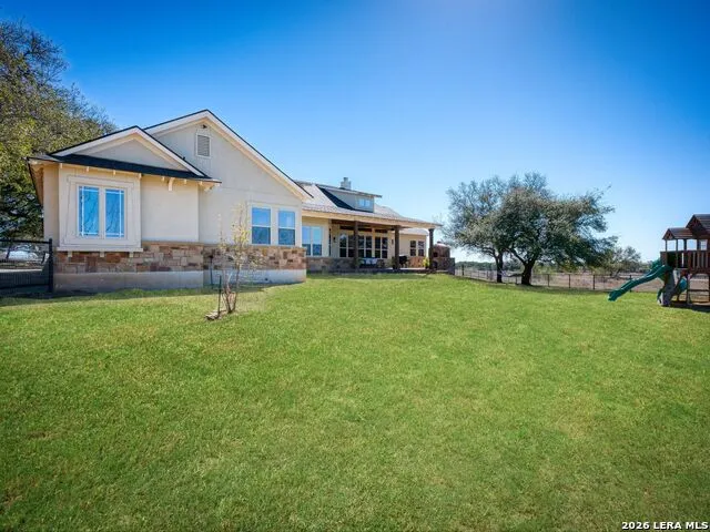676 Highgate Dr Bandera, TX 78003