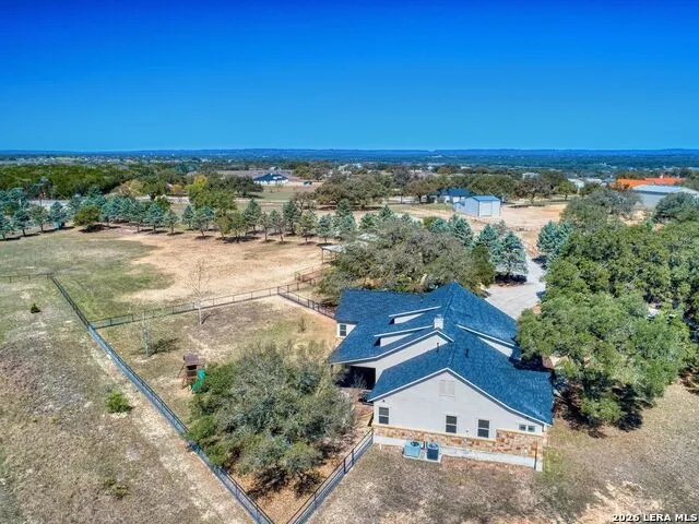 676 Highgate Dr Bandera, TX 78003