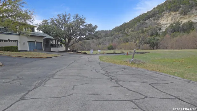 611 Cliffdwellers Path Boerne, TX 78006