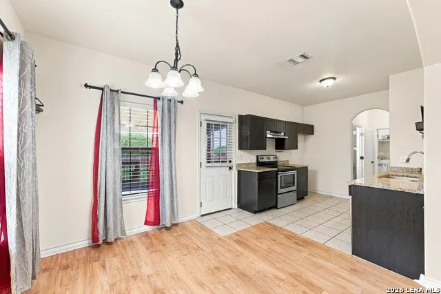 524 Indian Crossing Jourdanton, TX 78026