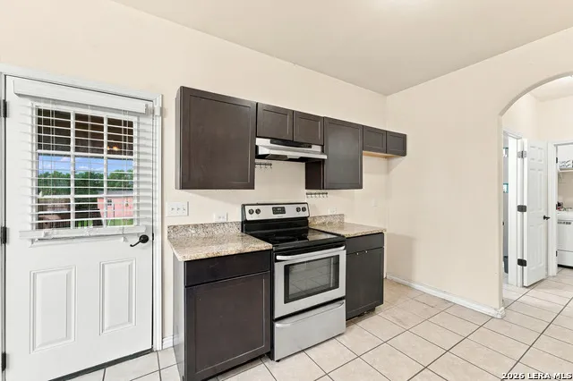 524 Indian Crossing Jourdanton, TX 78026