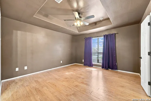524 Indian Crossing Jourdanton, TX 78026