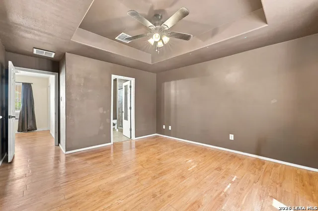 524 Indian Crossing Jourdanton, TX 78026