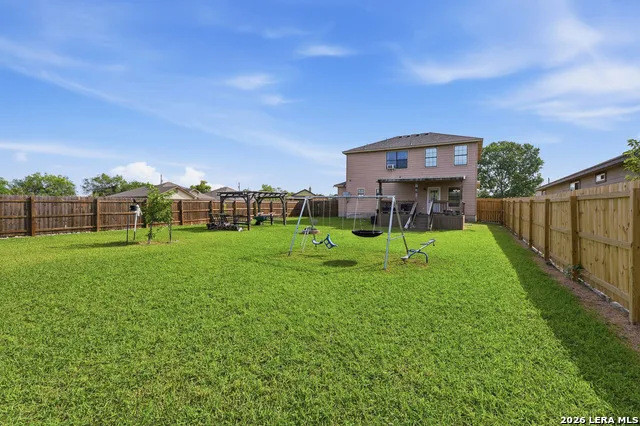 524 Indian Crossing Jourdanton, TX 78026