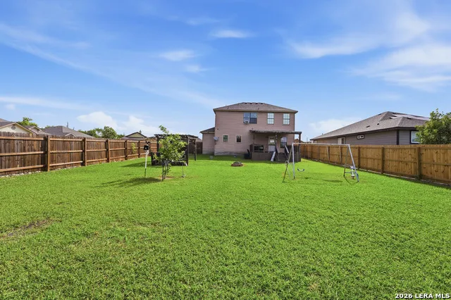 524 Indian Crossing Jourdanton, TX 78026