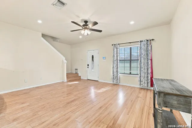 524 Indian Crossing Jourdanton, TX 78026