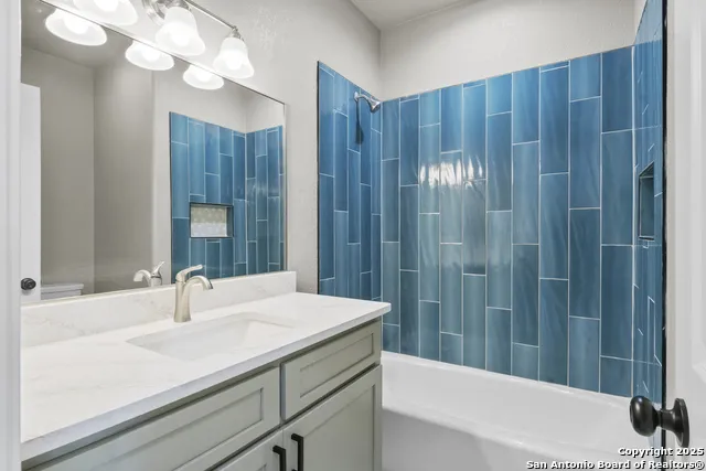 109 Sutton PL Uvalde, TX 78801