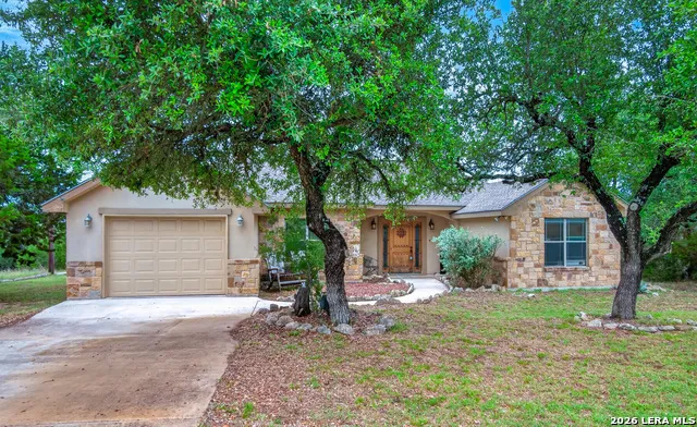 107 Garrett Way Canyon Lake, TX 78133