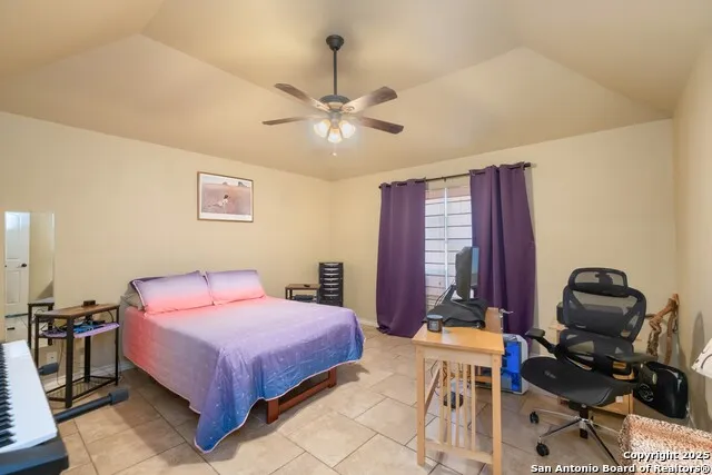 107 Garrett Way Canyon Lake, TX 78133