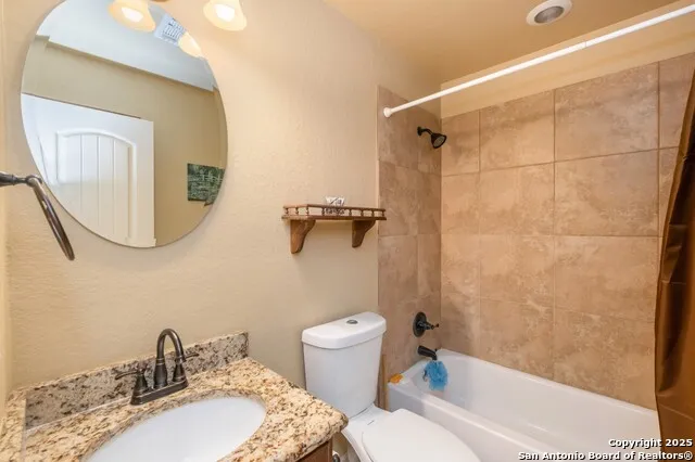 107 Garrett Way Canyon Lake, TX 78133