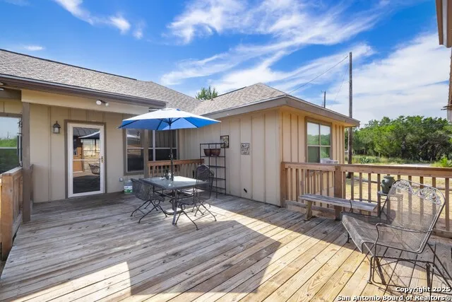 107 Garrett Way Canyon Lake, TX 78133
