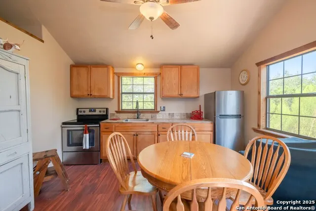 107 Garrett Way Canyon Lake, TX 78133
