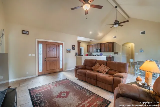 107 Garrett Way Canyon Lake, TX 78133