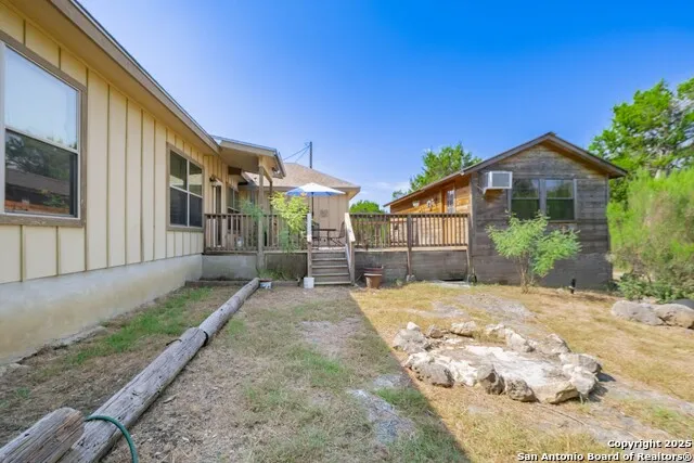 107 Garrett Way Canyon Lake, TX 78133