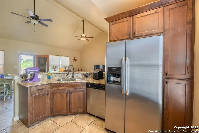 107 Garrett Way Canyon Lake, TX 78133
