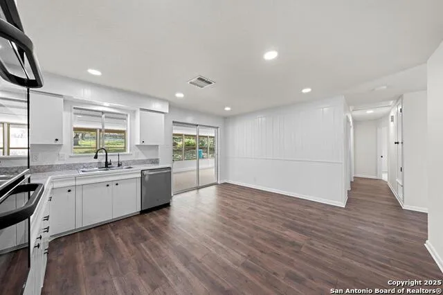 1122 Nancy Beth Dr. Kerrville, TX 78028