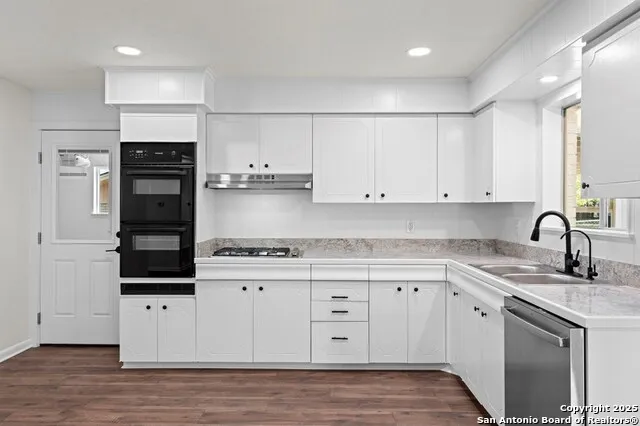 1122 Nancy Beth Dr. Kerrville, TX 78028