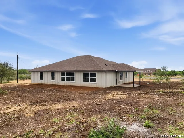 60 Friendship Hills Uvalde, TX 78801