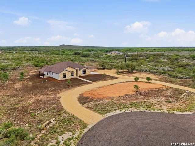 60 Friendship Hills Uvalde, TX 78801