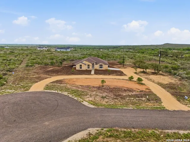60 Friendship Hills Uvalde, TX 78801