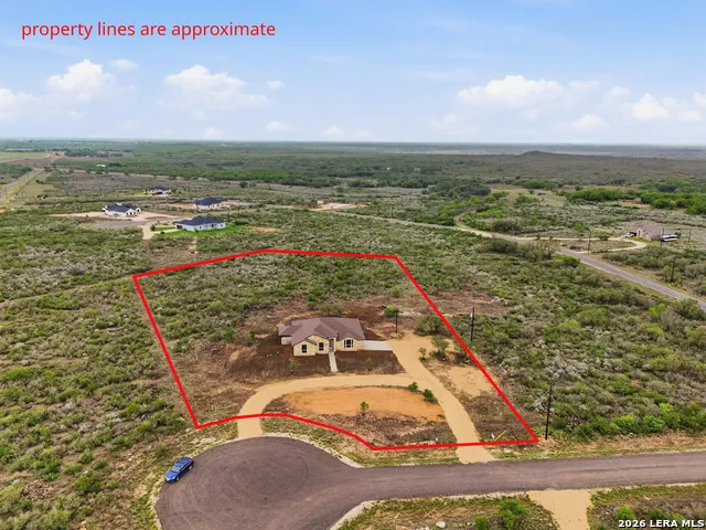 60 Friendship Hills Uvalde, TX 78801