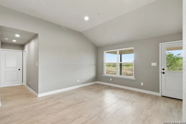 60 Friendship Hills Uvalde, TX 78801