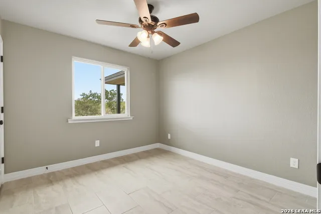 60 Friendship Hills Uvalde, TX 78801