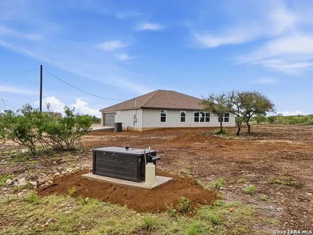 60 Friendship Hills Uvalde, TX 78801