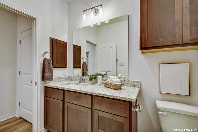352 Caveside Drive Canyon Lake, TX 78133