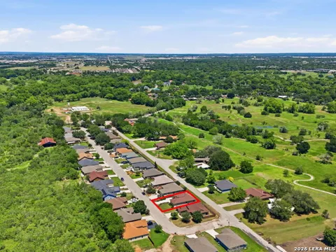 225 Greenway Dr