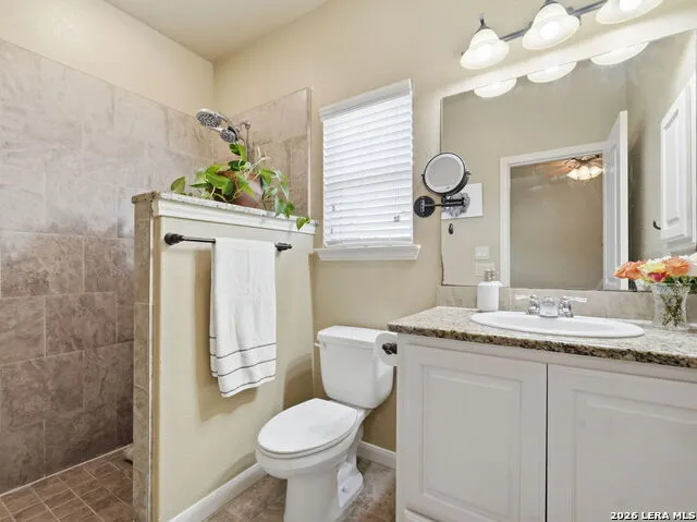 225 Greenway Dr Seguin, TX 78155