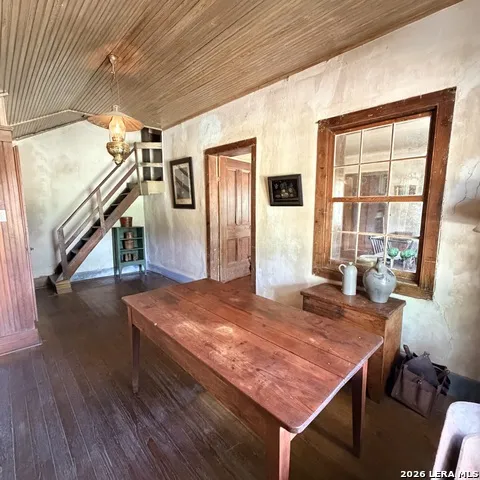 413 Petersburg Castroville, TX 78009