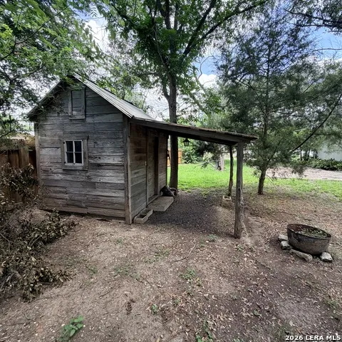 413 Petersburg Castroville, TX 78009