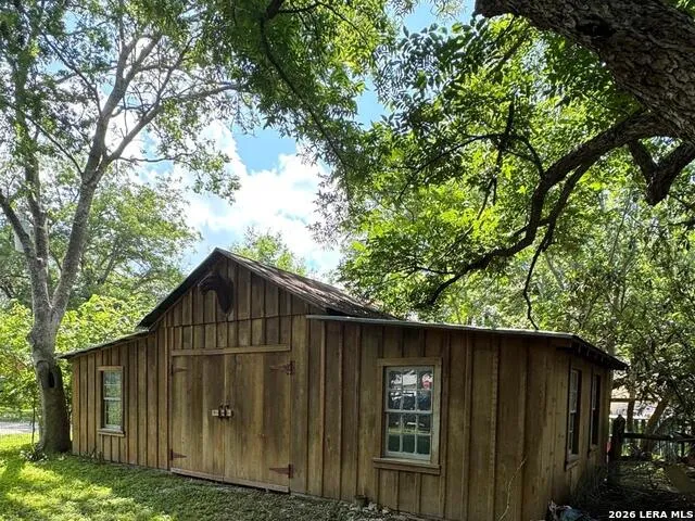 413 Petersburg Castroville, TX 78009