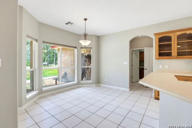 1220 Country View Dr., La Vernia, TX 78121