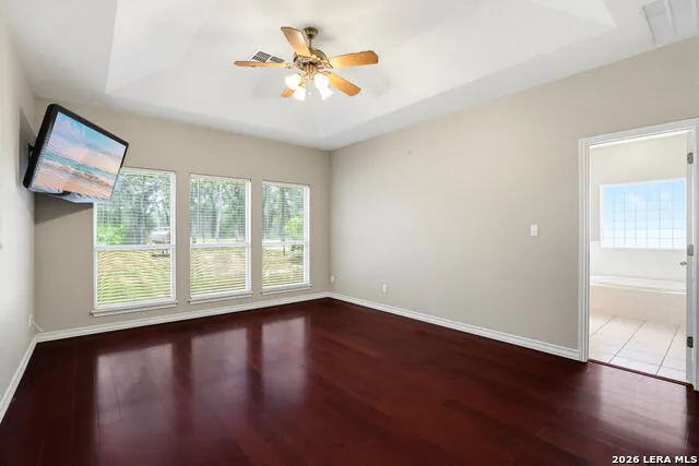 1220 Country View Dr., La Vernia, TX 78121