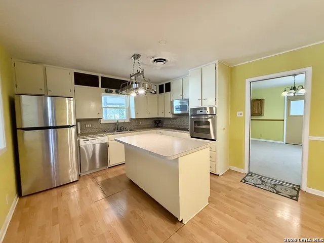 880 merriweather New Braunfels, TX 78130