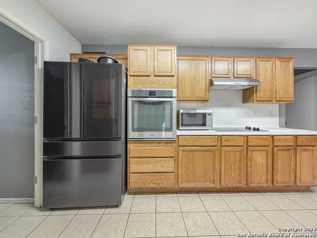 2741 Connie Canyon Lake, TX 78133
