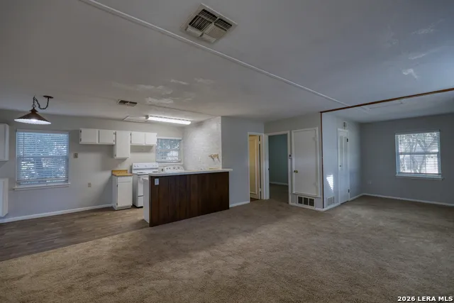 1352 Linda Canyon Lake, TX 78133