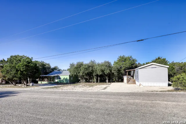 1352 Linda Canyon Lake, TX 78133